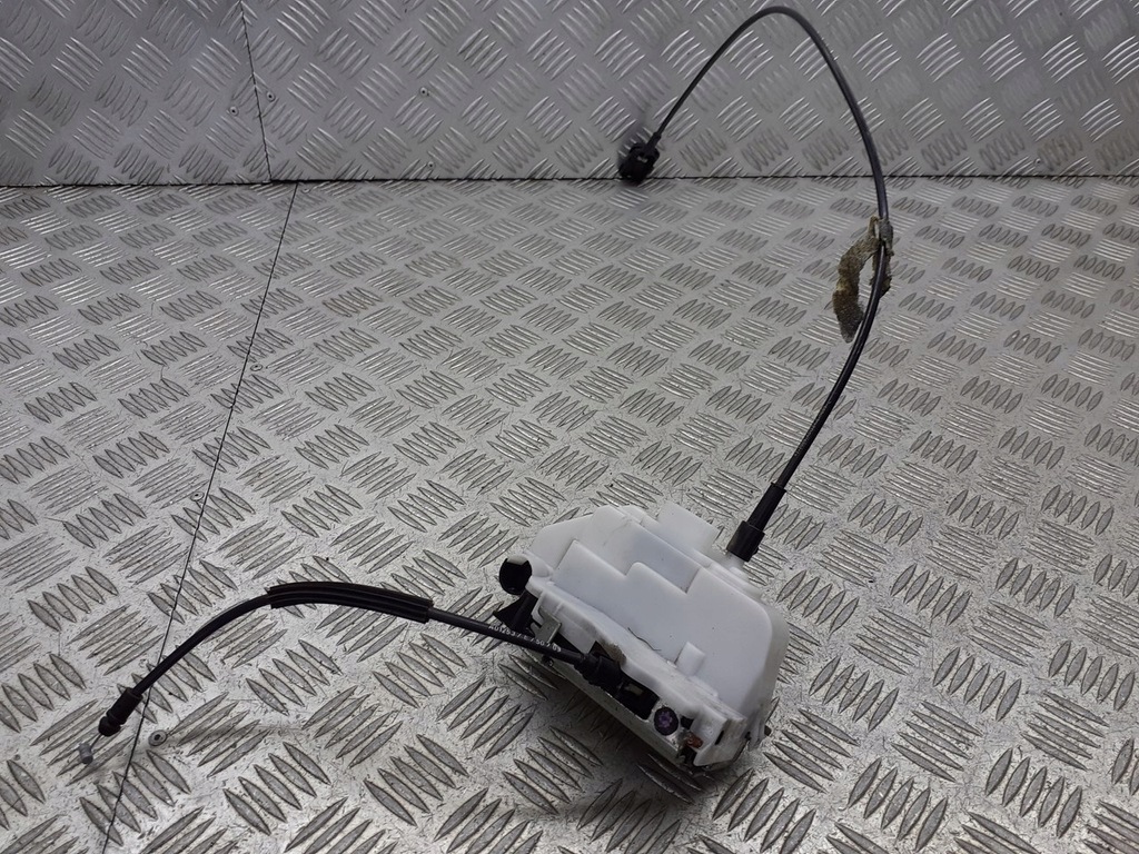 фото №1, Замок дверь центральный правый перед renault twingo ii 1.2 16v 767632