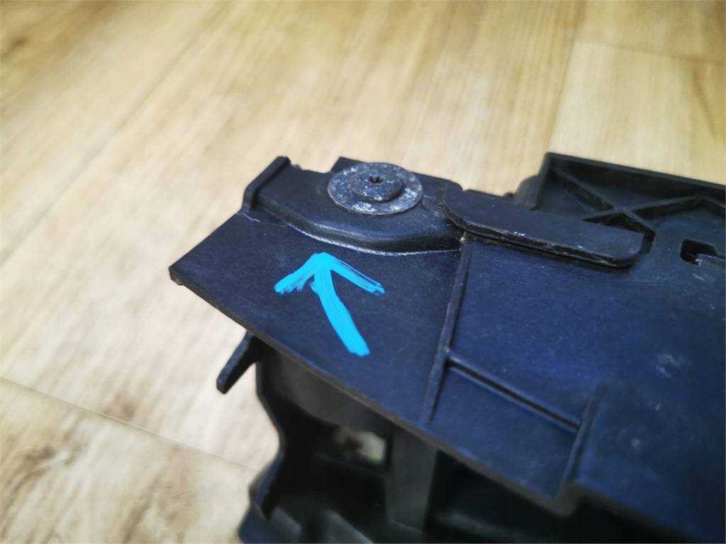 фото №7, Opel astra v k 1.5 cdti 19-22 шторка жалюзи воздуховод воздуха демонтаж