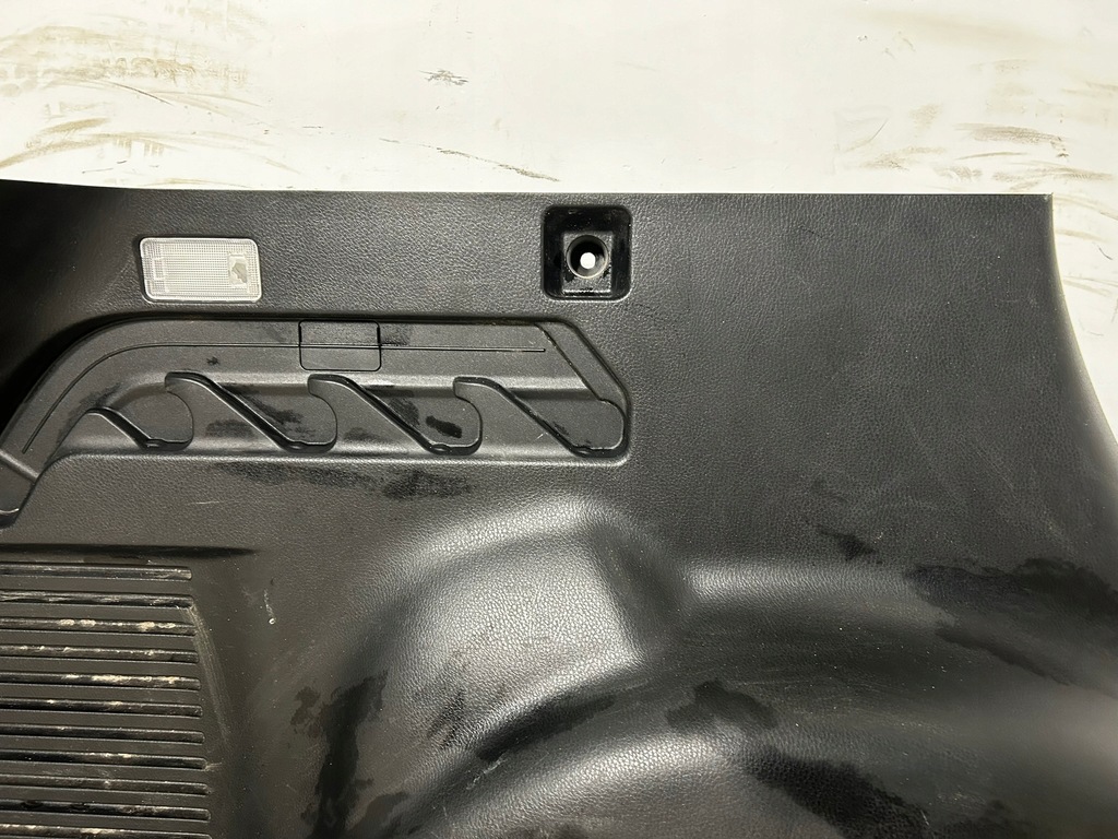 фото №9, Rav4 iv бензин d4d обшивка обивка багажника левый czarna