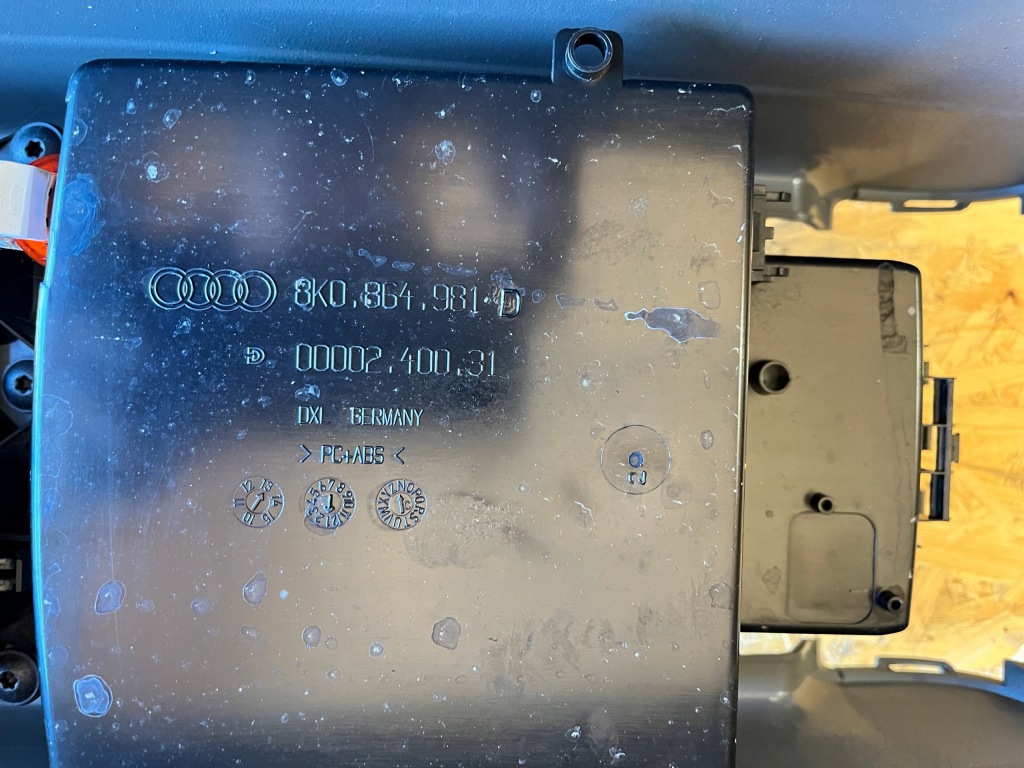 фото №8, Подлокотник туннель audi a4 b8 lift 8k0864981d