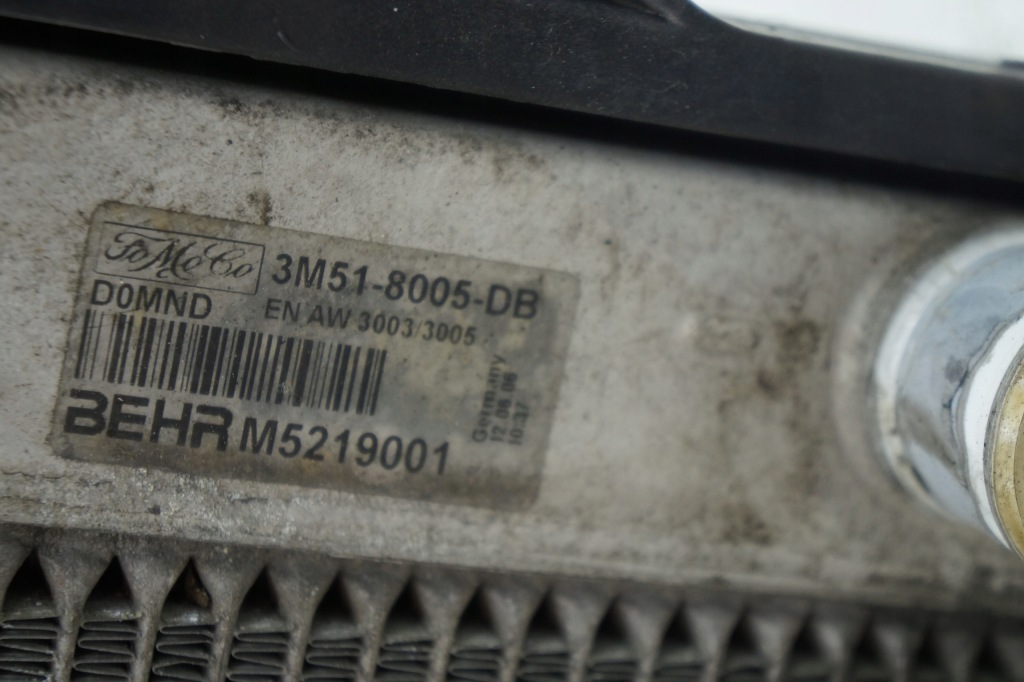 Volvo c30 s40 v50 3m51-8005-db радиатор воды с Разборки