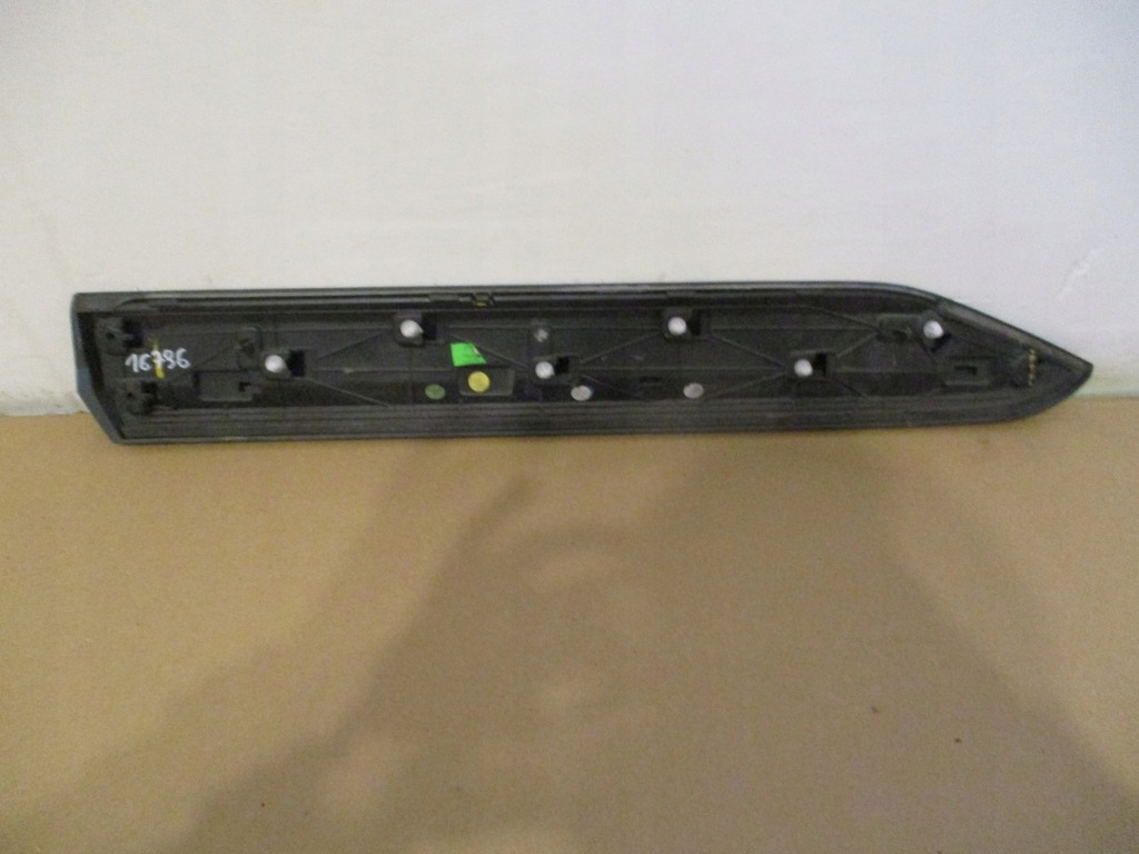 фото №7, Skoda superb iii 3v0 молдинг дверь правый задняя