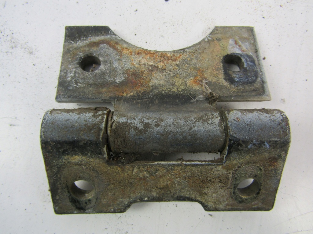 фото №3, Mercedes 123 w123 петля дверь левый перед 4d 1237200037