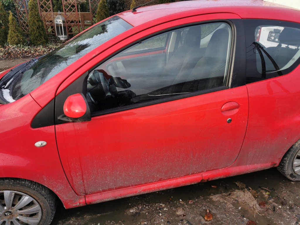 фото №1, Дверь левый перед левая передние citroen c1 peugeot 107 3d