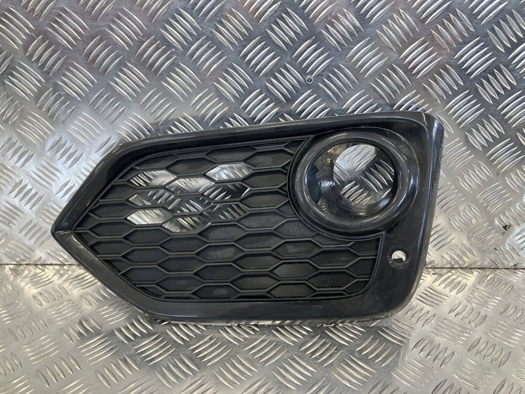 фото №1, Решётка рамка противотуманной фары правая правый перед honda civic x 17-