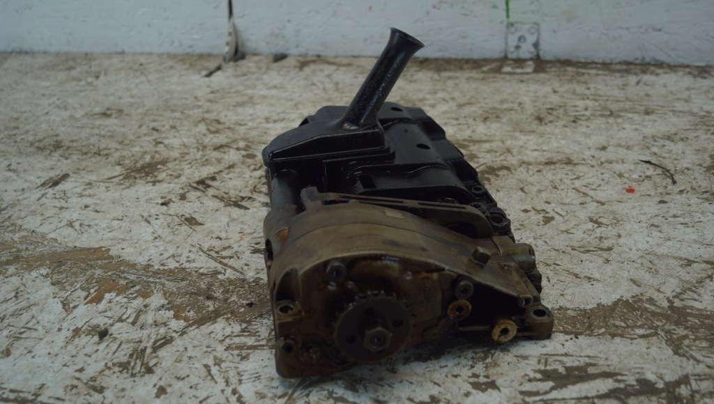 Вали балансувальні насос оливи bmw e87 e90 e60 n43 1505120 в Україні