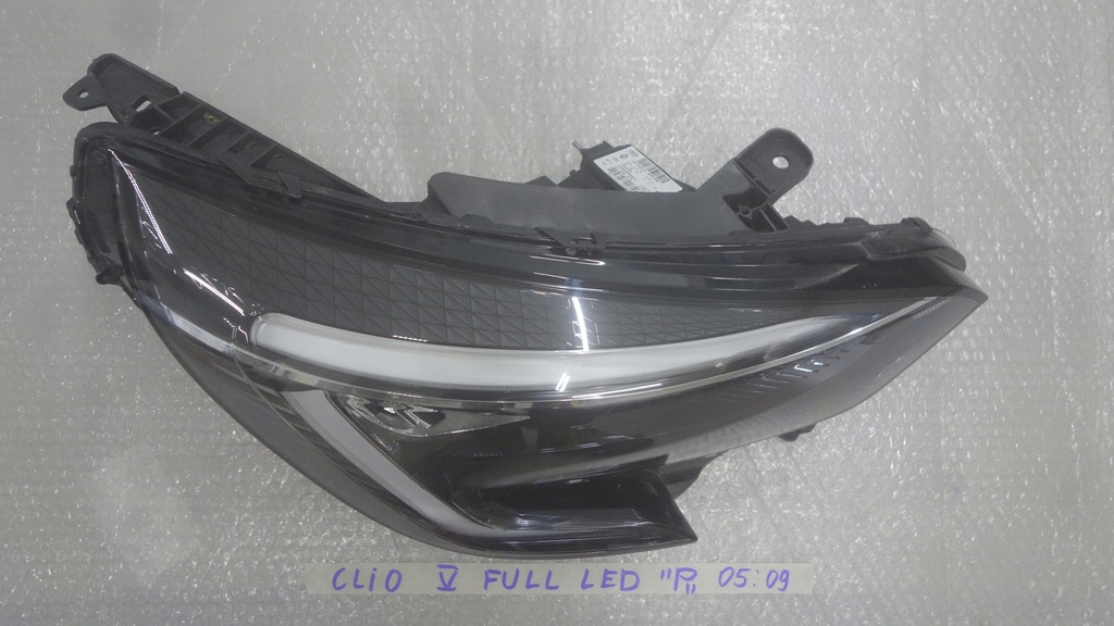 фото №2, Лампа правая перед renault clio v 5 full led 260104922r