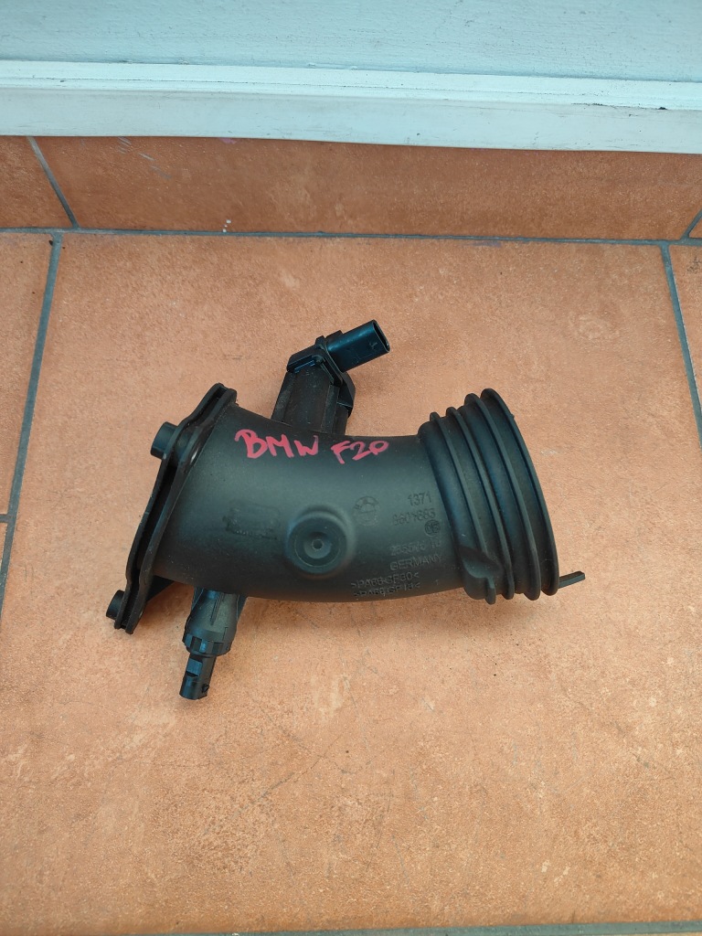 Купить Bmw f20 f21 f30 f31 g20 g30 шланг пабтрубок  труба воздуха 8601683