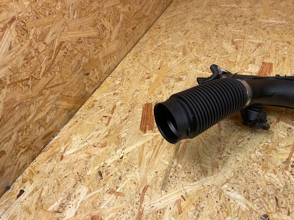 фото №6, Труба шланг воздуха интеркулер mercedes gla glb h247 3019082z15