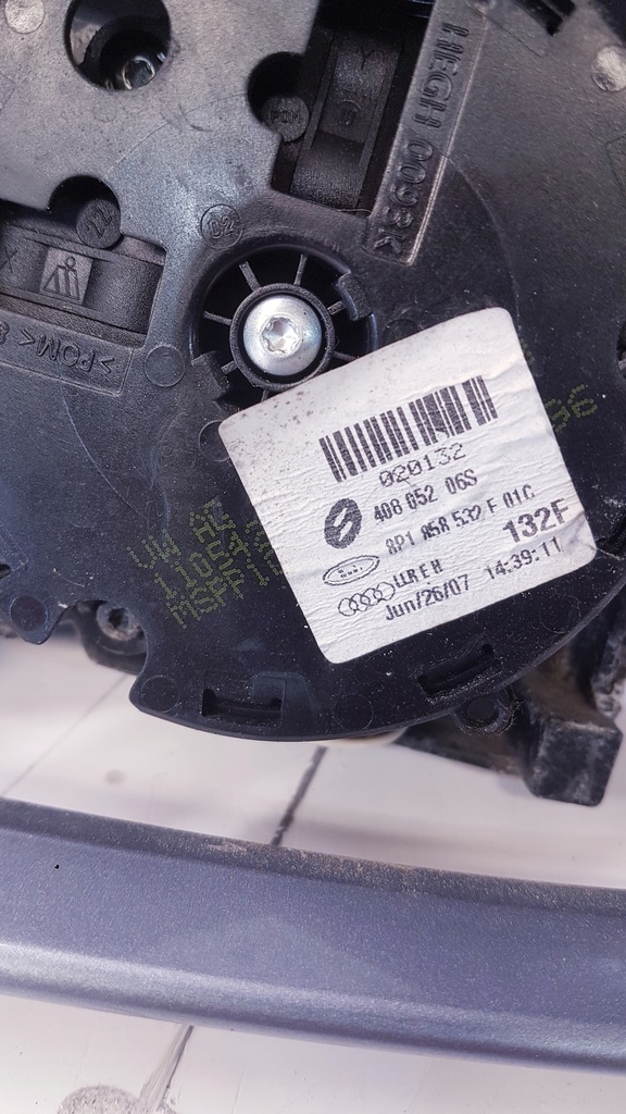 фото №6, Механизм корпус зеркало audi a3 8p 8p1858532f