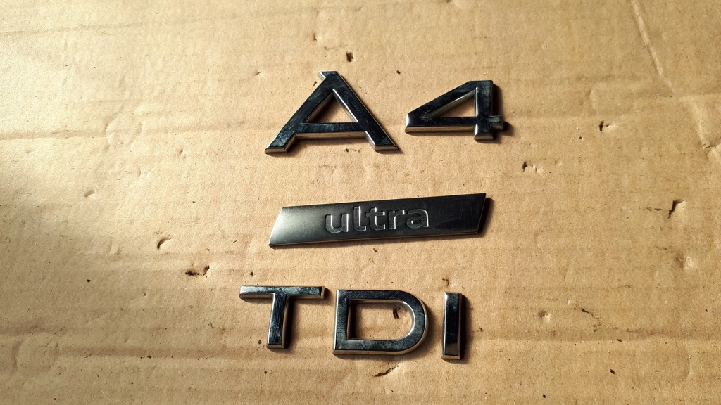 фото №5, A4 b9 8w эмблема крышки багажника задняя ultra tdi