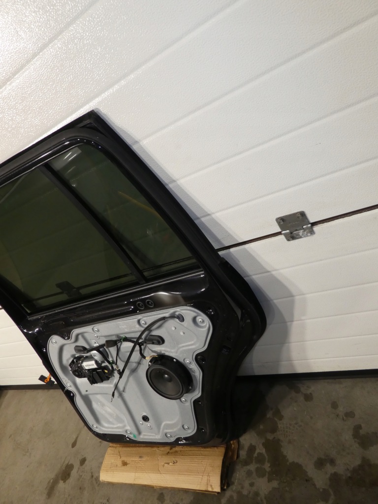 фото №7, Дверь правый задняя vw touran 1t полный