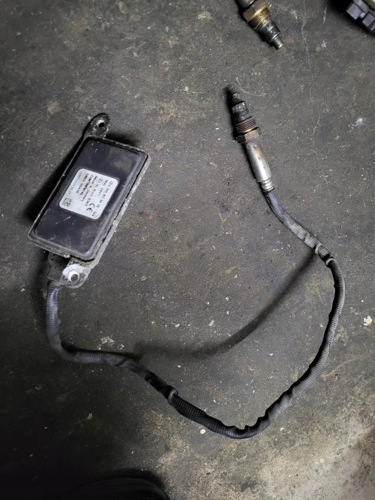 Купити Merced actros датчик nox датчики лямбда-зонд a0081539828