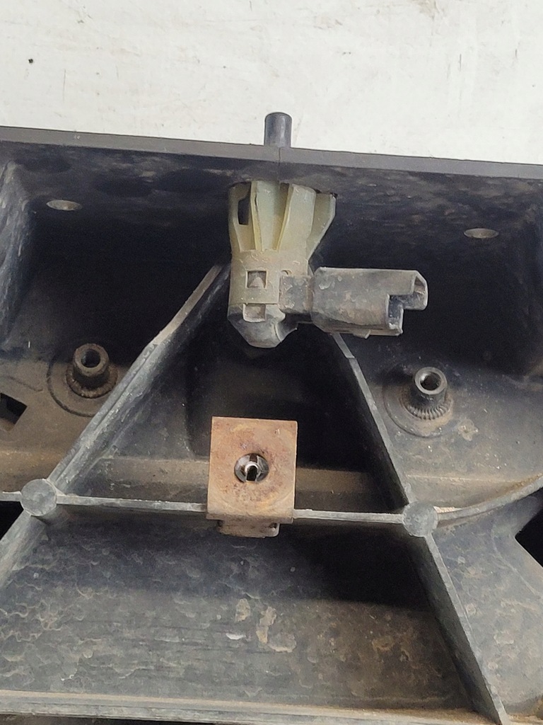 фото №14, Корпус вентиляторов pas передний оригинальный номер 1497799080 peugeot 807 2.0hdi 06r.