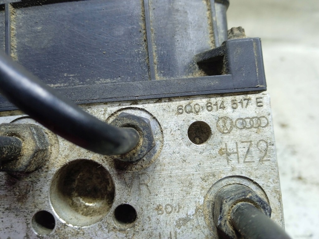 фото №8, Насос тормозная abs 6q0614517e seat ibiza iii