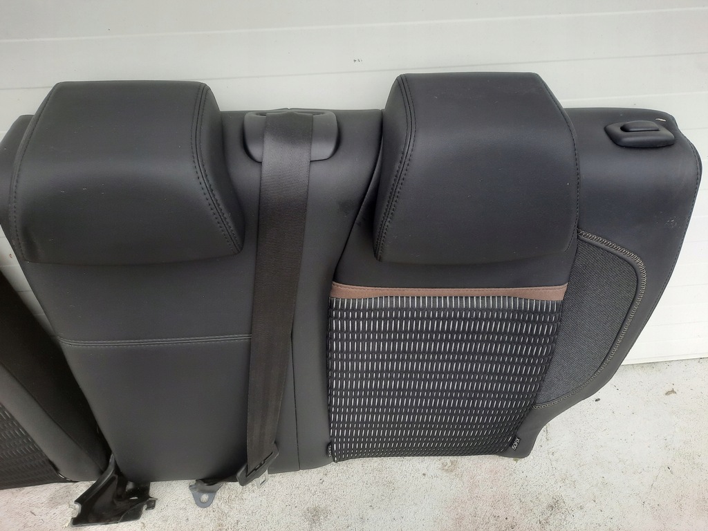 фото №7, Заднее сиденье спинка задняя peugeot 208 3d