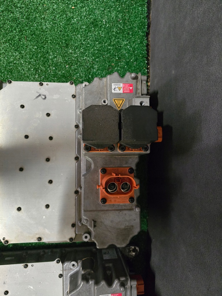 фото №5, Преобразователь напряжения porsche taycan 9j1915539cn