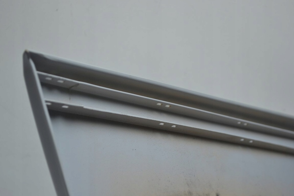 фото №7, Mercedes w201 накладка молдинг бампера задня ліва