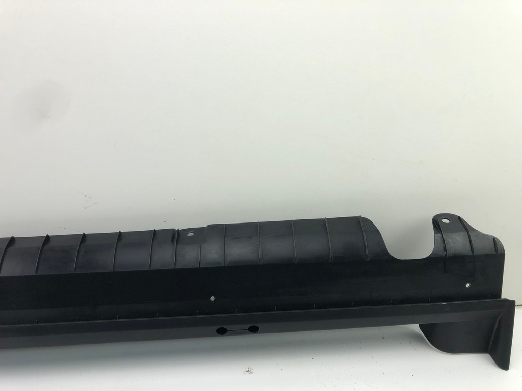 фото №10, Toyota avensis t27 кронштейн задний полка шторка 64271-05040