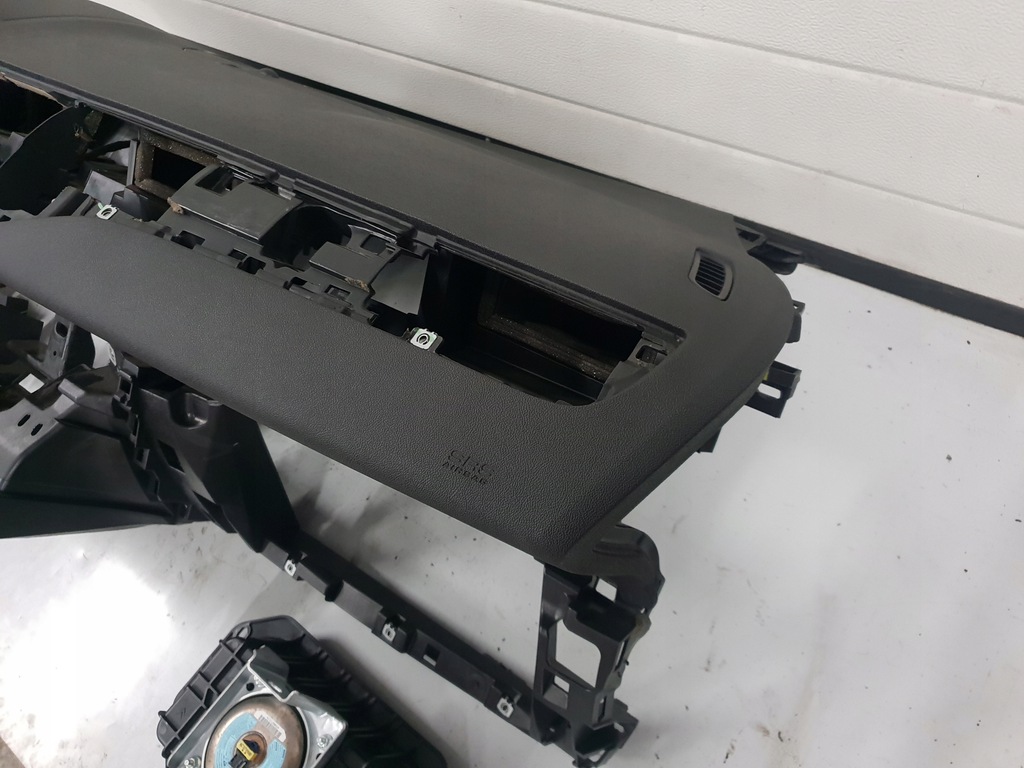 фото №9, Citroen c5 iii x7 10r панель приладів консоль air bag панель приладів