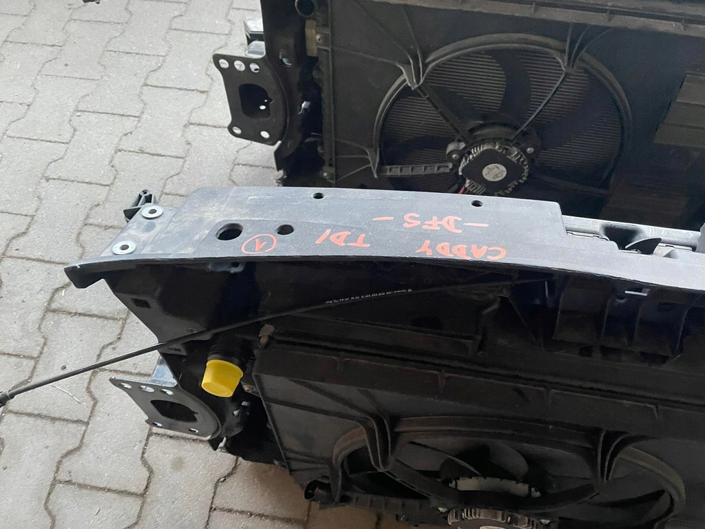 фото №7, Vw caddy 2k5 tsi tdi pas передний перед радиатор