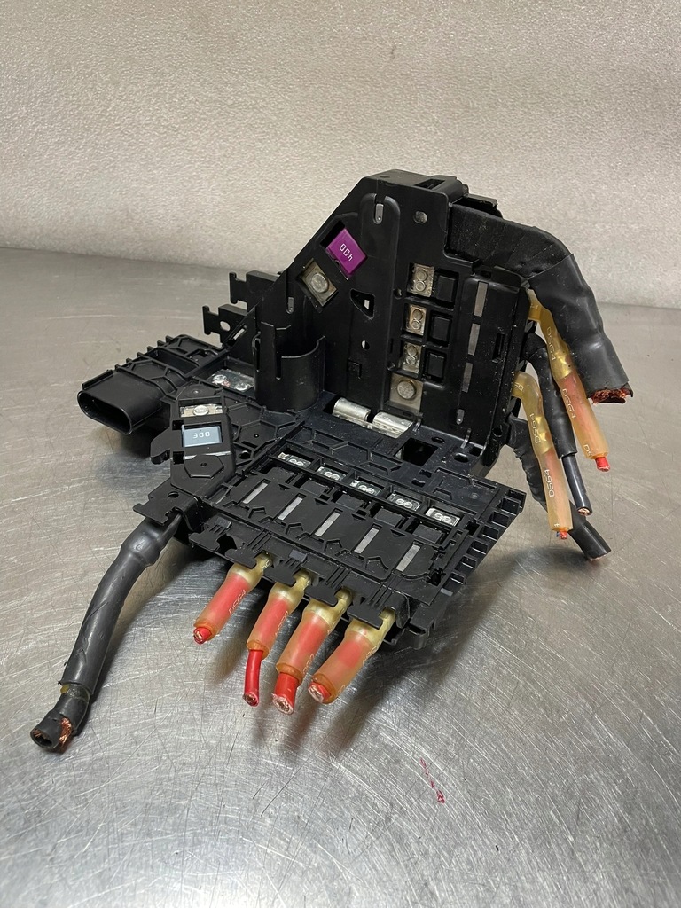 фото №1, Коробка предохранителей распределитель mercedes w222