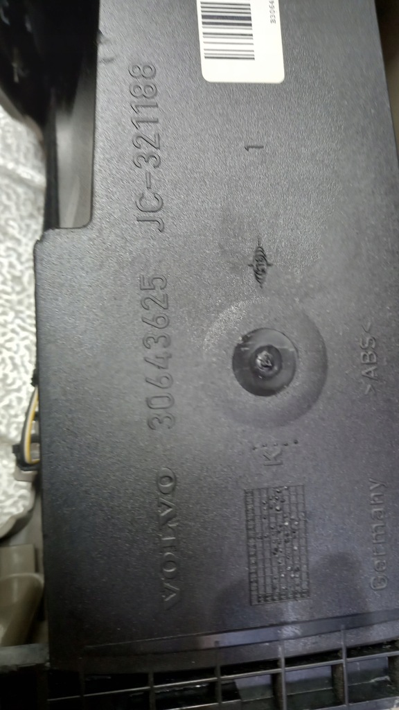 фото №9, Подлокотник volvo s60