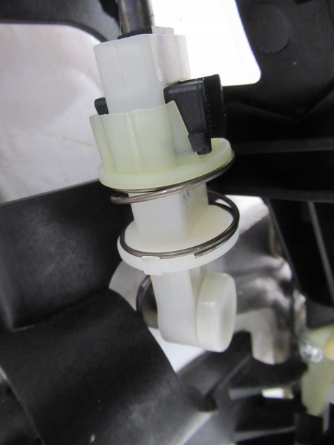 фото №13, Citroen c3 iii 1.2 домкрат выборщик тросы переключения передач