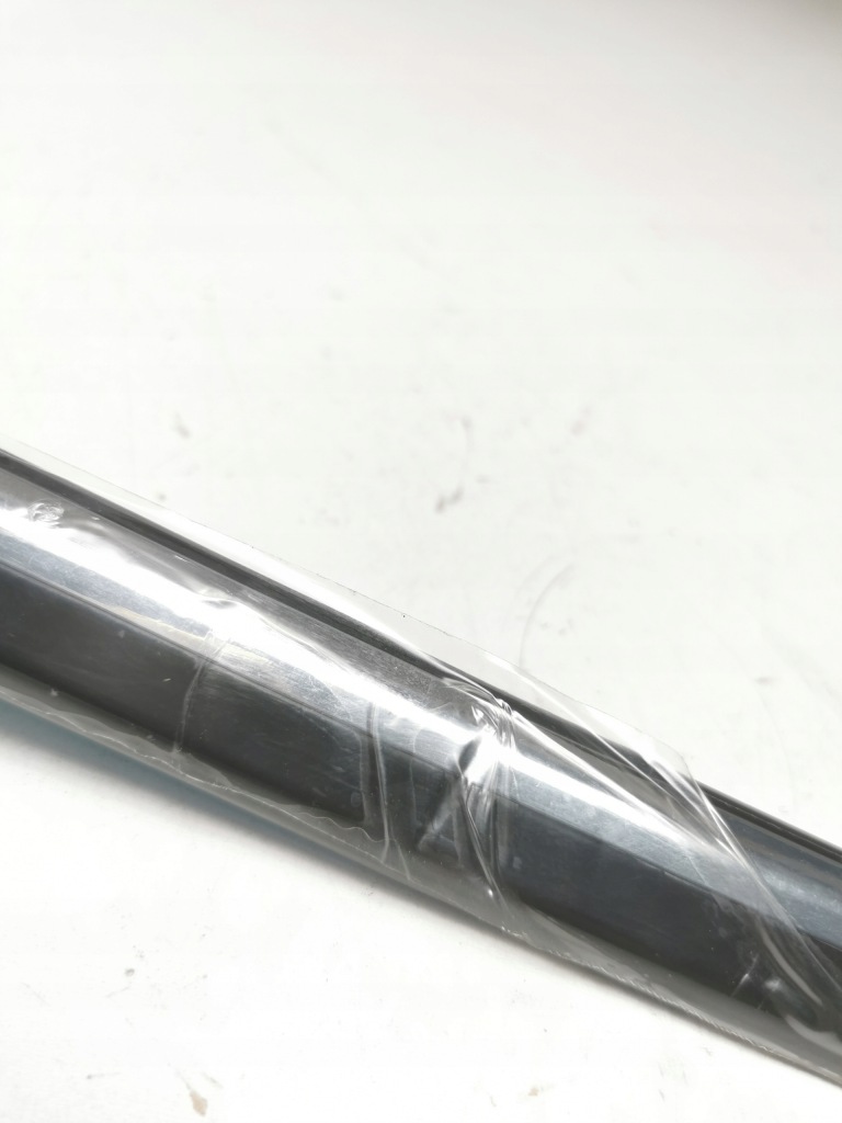 Молдинг лівий задній ford escort/orion 1981-1986 ca оригінальний номер 1652645 Київ