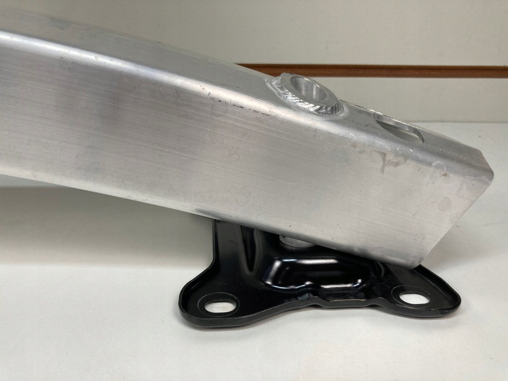 фото №9, Балка бампера заднього tesla y