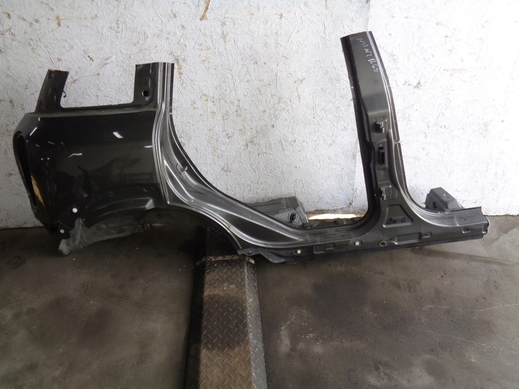 фото №1, Mini countryman r60 порог крыло четверть правая