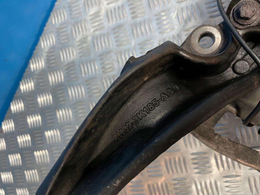 фото №3, Range rover l320 поворотний кулак правий перед права