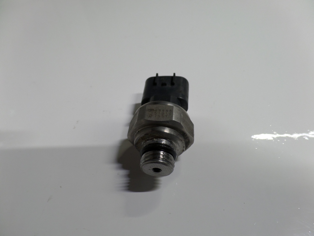 фото №1, Toyota corolla verso ii датчик усилителя