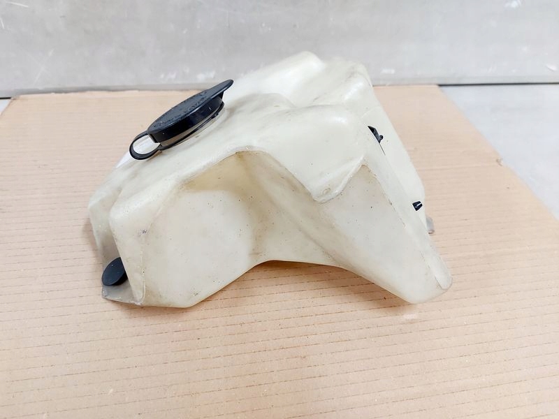 фото №6, Chevrolet camaro 88-92 firebird бачок жидкость омывателя помпа