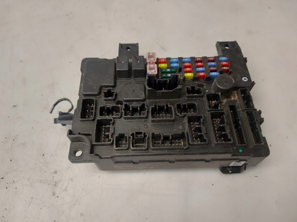 фото №1, Коробка предохранителей outlander iii 8637a862