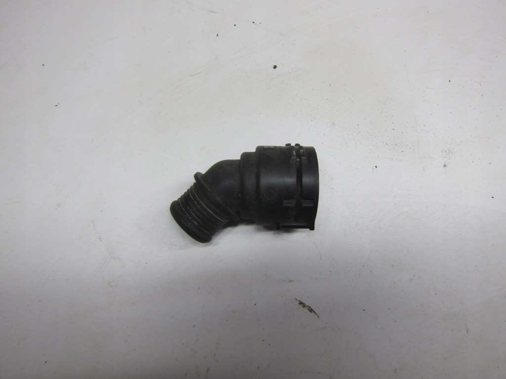 фото №1, Патрубок wody audi a6 c6 2.4 v6 2005