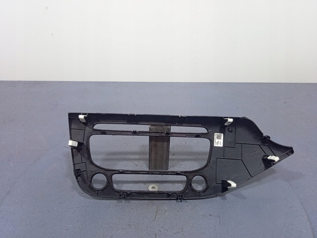 фото №2, Kia ceed ii защита рамка радио eu 84740-a2000