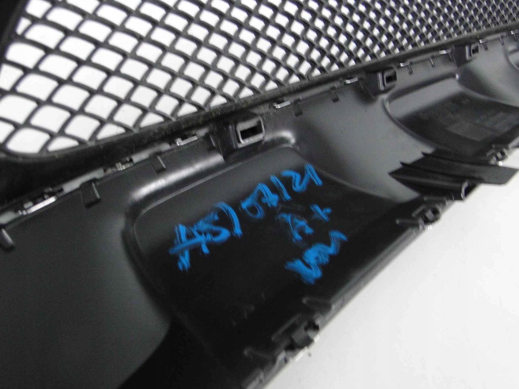 фото №7, Mercedes gla x156 156 lift решётка средняя amg