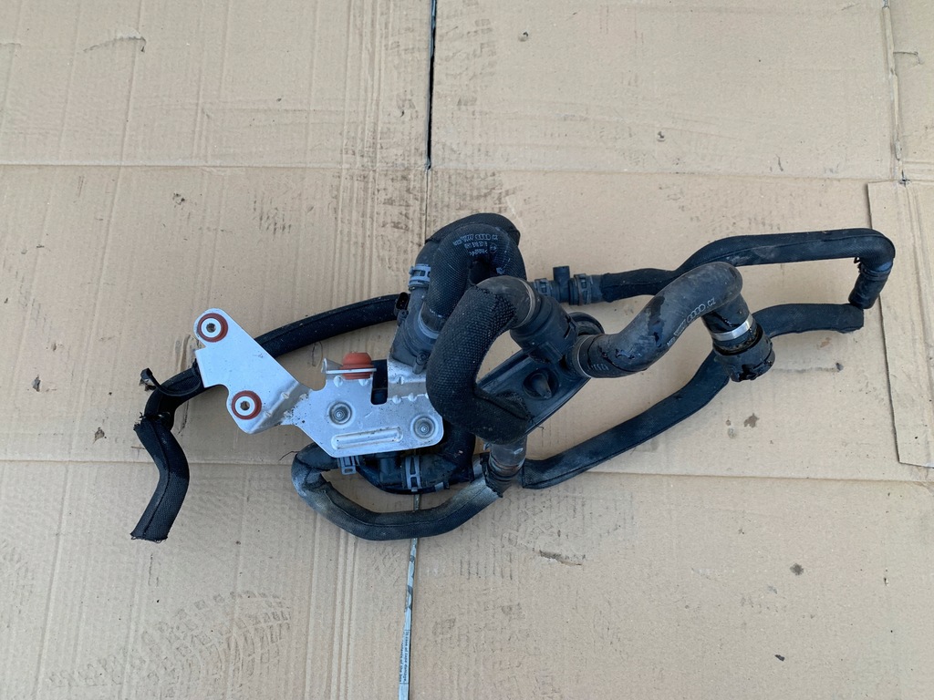 фото №1, Додаткова насос wody 059121012a 4h0121671d audi a8 d4 a6 d7 оригінал