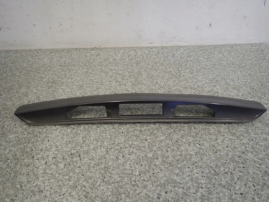 фото №4, Mazda 6 mazda6 kombi 02-07 молдинг крышки багажника