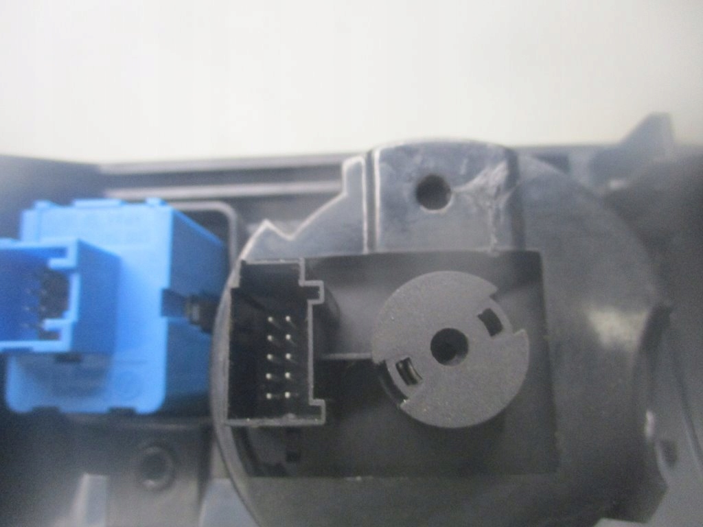 Купити Вимикач світла бардачок водія vw tiguan 1