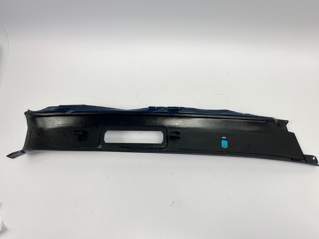 фото №10, Пластик захист стійка d багажника mercedes w124 kombi niebieska 1246920689