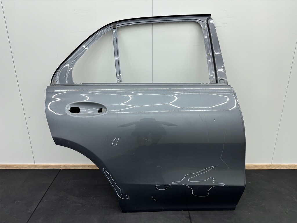 фото №1, Mercedes gle w167 167 дверь правое задние задняя