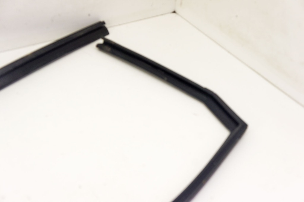 фото №5, Oj181 hyundai i20 iii прокладка двері правий задня