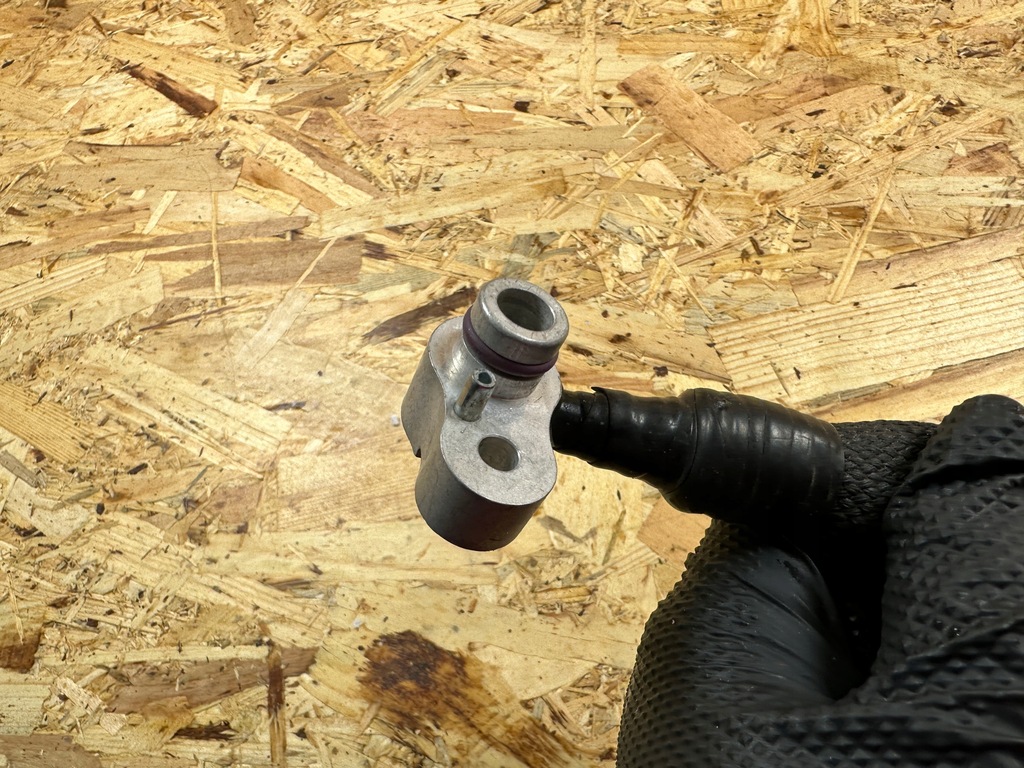 фото №8, Wąż шланг трубка кондиціонера porsche taycan 9j1 9j1820742 2019-