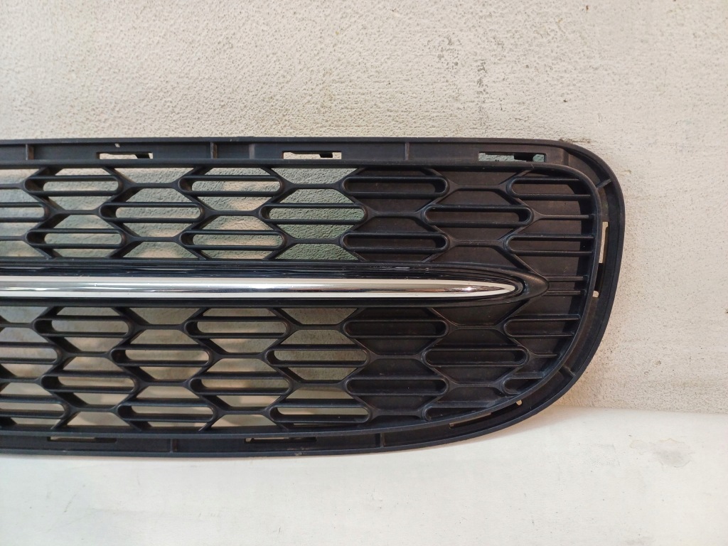 фото №5, Решётка средняя бампера перед mini r55 r56 r57 lci lift