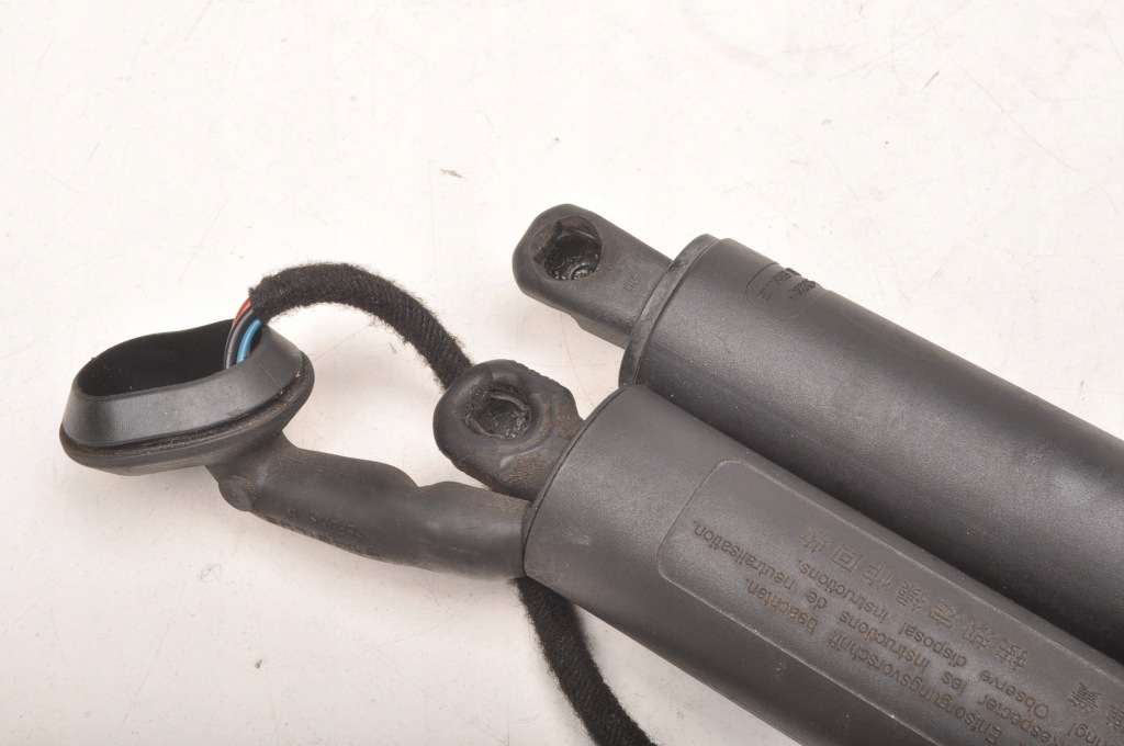 Mercedes gla w156 амортизаторы амортизаторы крышки стабилизатора 598948 967959 комплект с Разборки