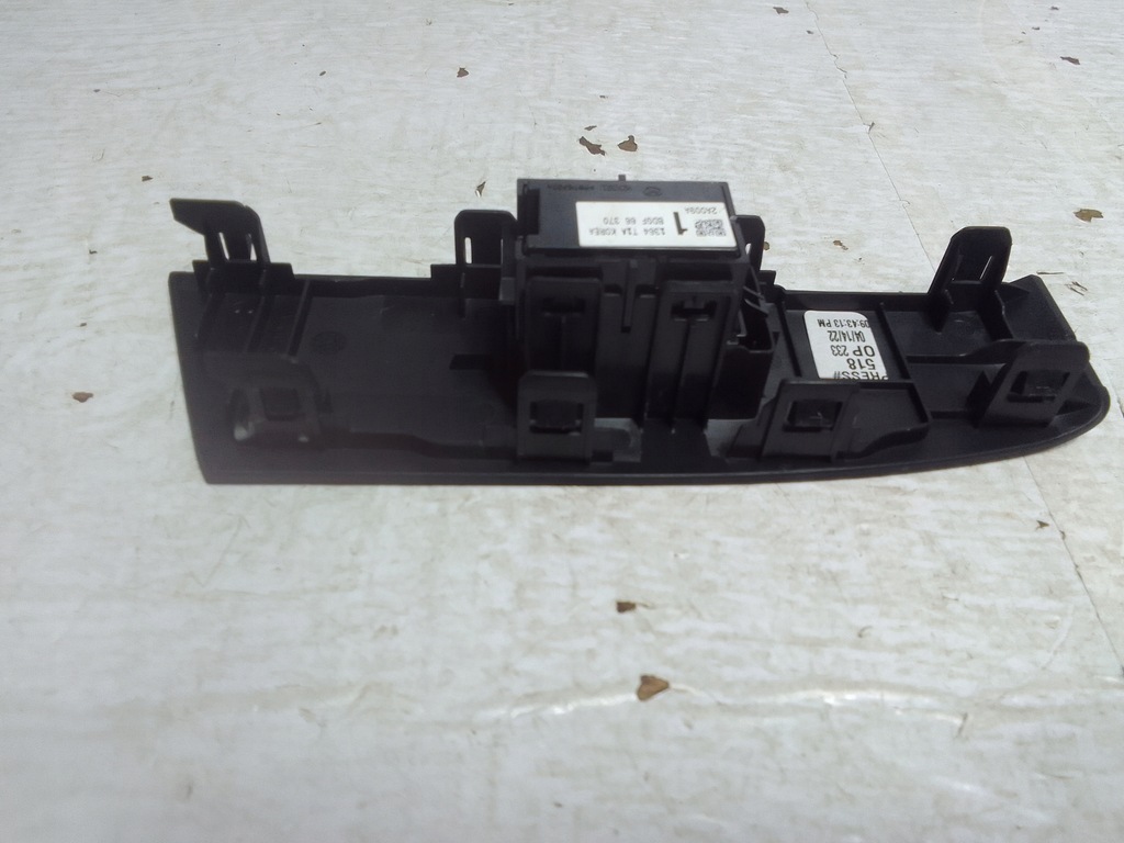 фото №10, Mazda cx50 23- панель перемикач вікон лівий правий задня usa