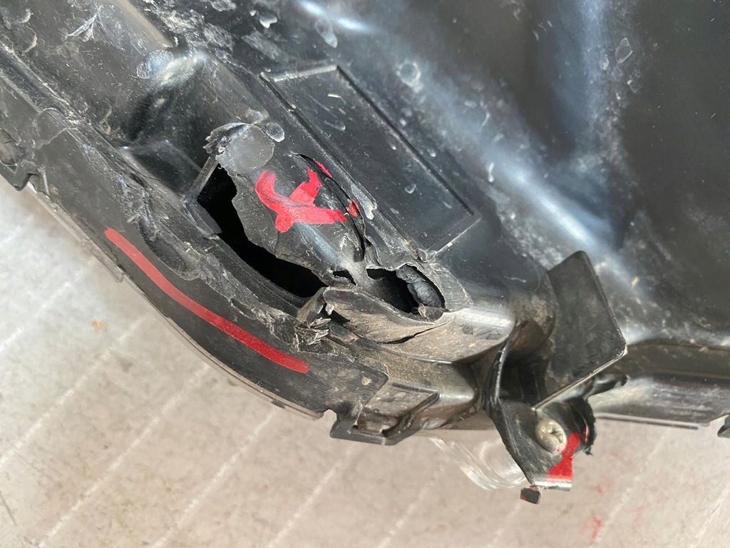 фото №11, Противотуманная фара правый поворотник mitsubishi l200 v vi 19-