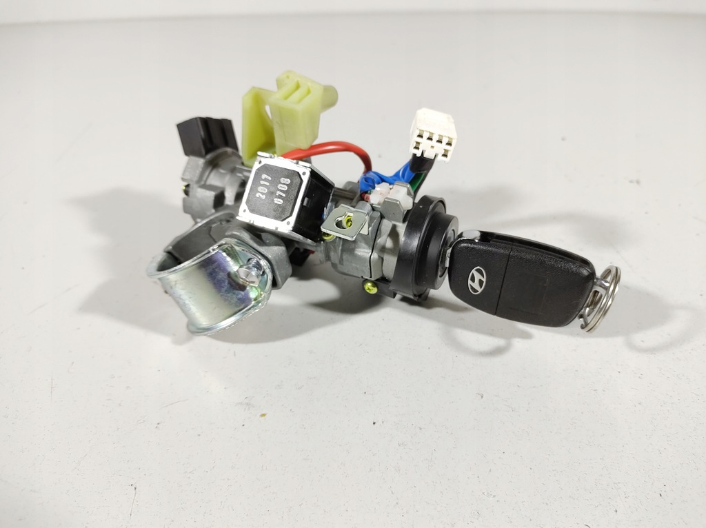 фото №12, Hyundai ioniq 17r- замок зажигания ключ